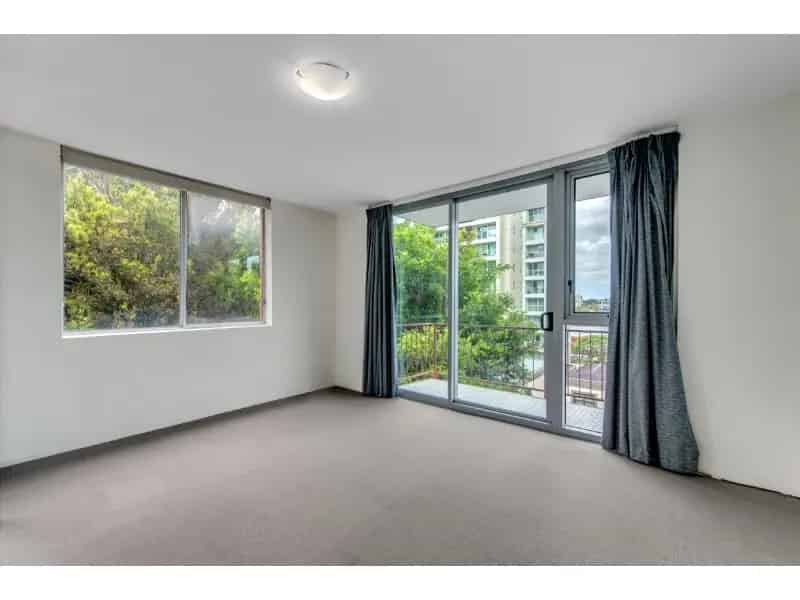 River Views In The Heart Of Kangaroo Point!