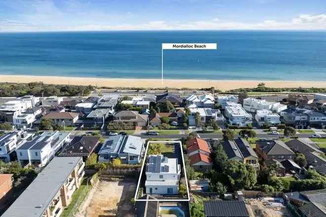 6-Bedroom Bay View Home Family Beach House