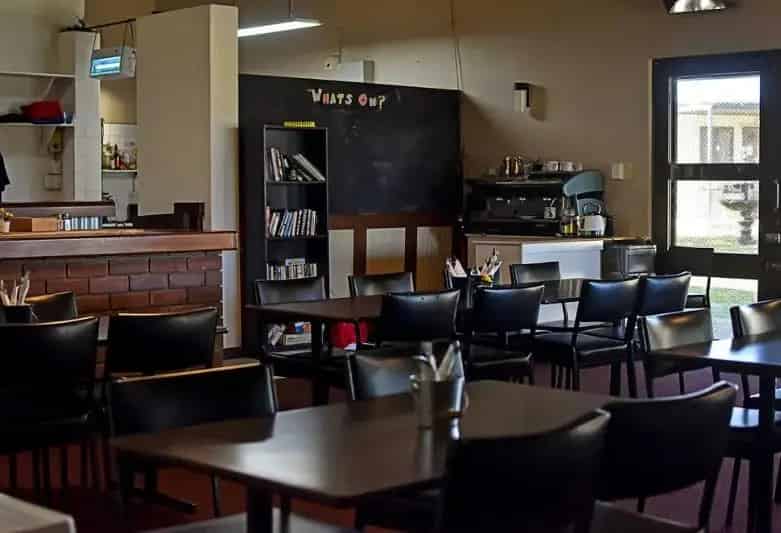 Buy Tavern Pub Accommodation in Wheatbelt WA with Land and Features