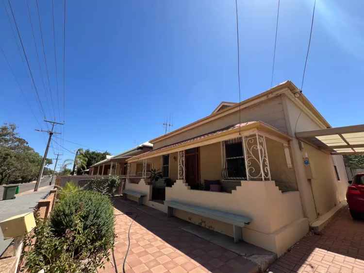 Rent Charming Cottage in Prime Location Port Augusta