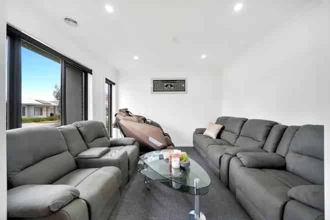 House For Sale , 22, Croxden Avenue, Melbourne, Victoria