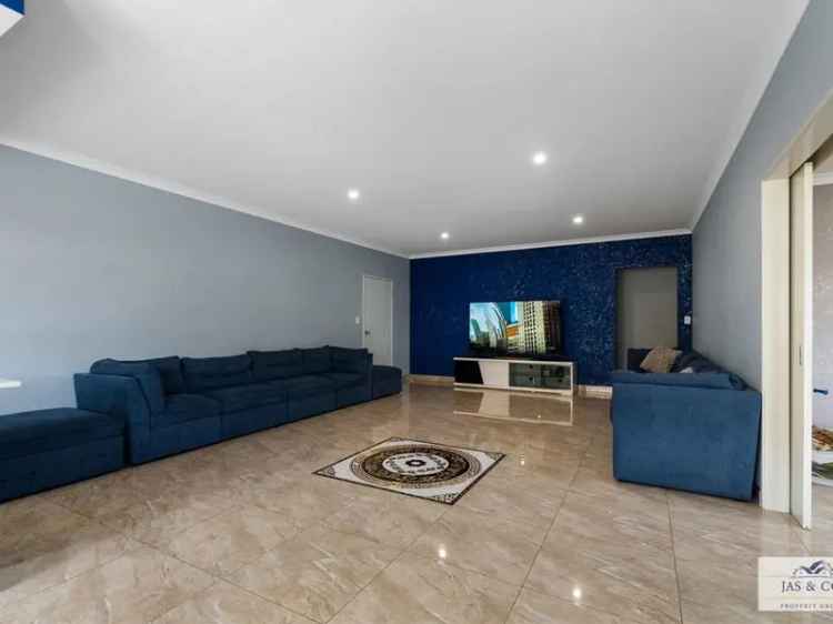 5 Bed 2 Bath Family Home Middle Swan Theatre Games Room 2017 Build