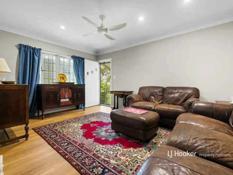 House For Sale in 90, Chamberlain Street, Brisbane City, Queensland