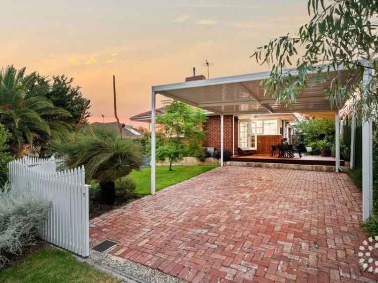 House For Sale in City of Cockburn, Western Australia