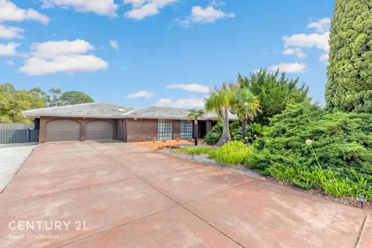 43 Bullfinch Street, Huntingdale WA 6110 - House For Sale