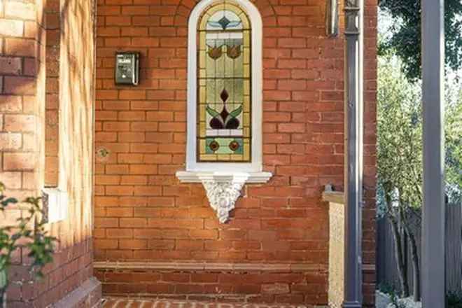 House For Sale in Melbourne, Victoria