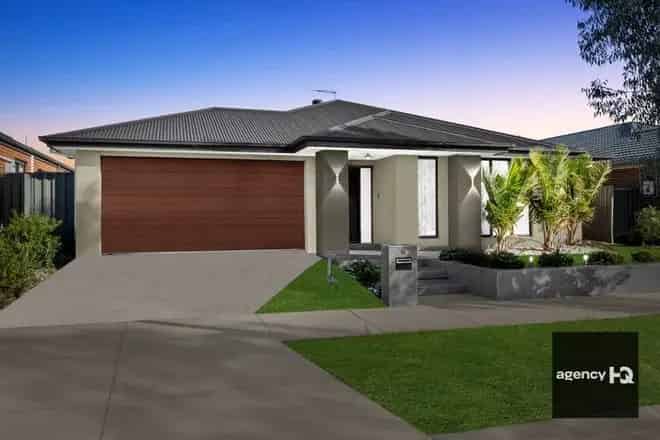 House For Rent , 16, Montia Street, Melbourne, Victoria