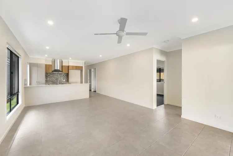 4 BEDROOM HOME IN KILLARA ESTATE!