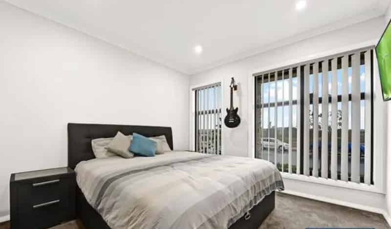 Lease Four Bedroom House in Gledswood Hills with Modern Features