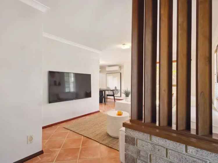 House For Sale in City of Stirling, Western Australia