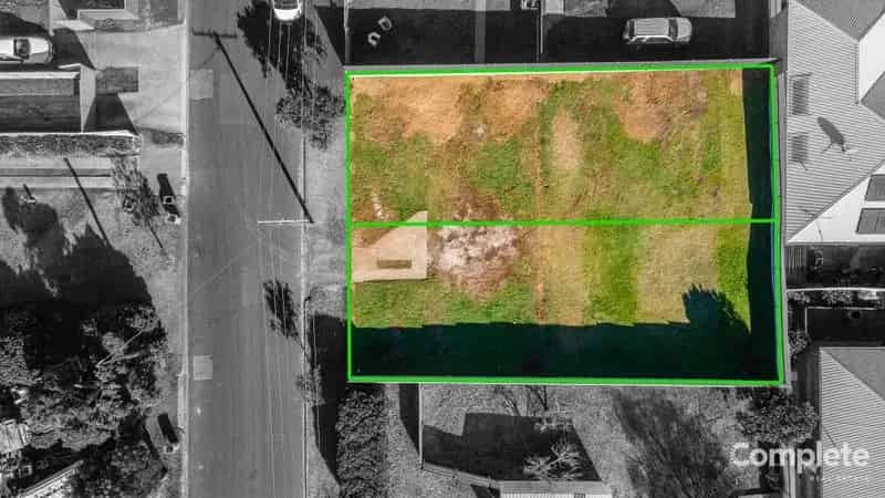 Buy land in Mount Gambier for your dream home with great potential