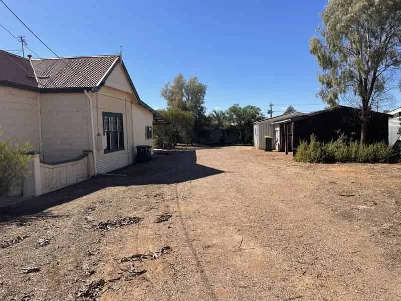 PIRIE'S POPULAR PRICE POINT