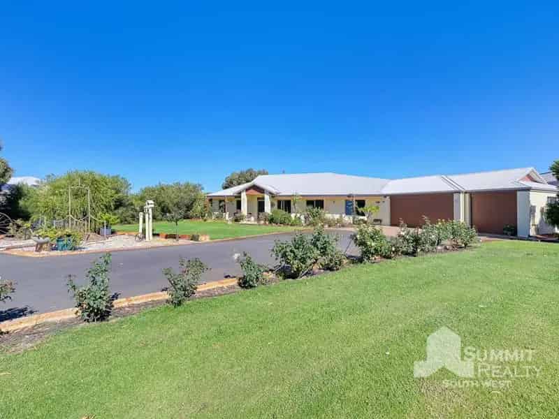House For Sale , Shire Of Harvey, Western Australia