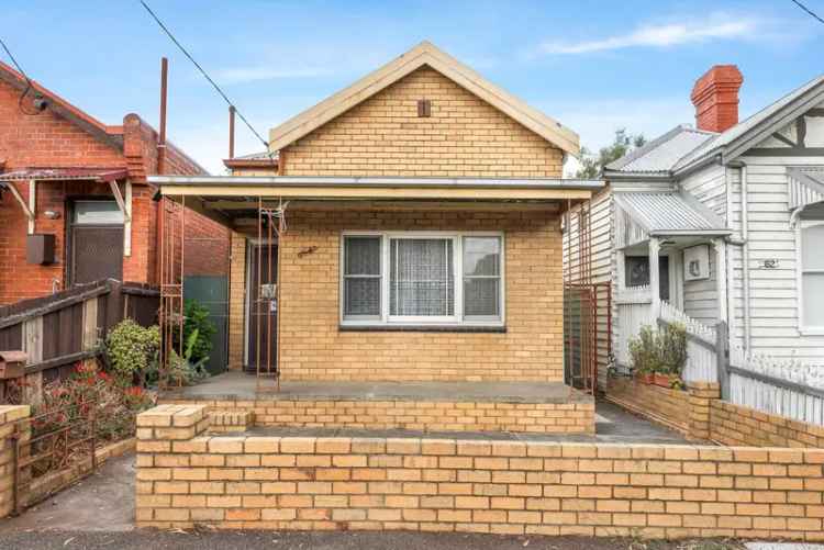 House For Sale in Melbourne, Victoria