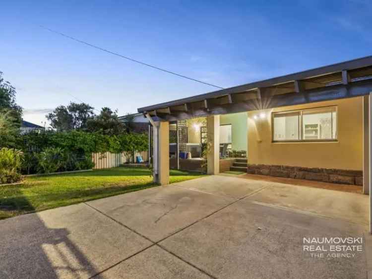 Immaculately Maintained Nollamara Home Near Des Penman Reserve