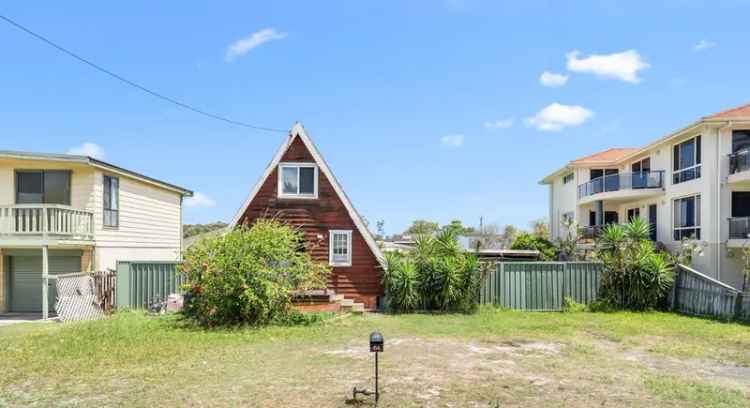 House For Sale in 64, Head Street, Forster, New South Wales