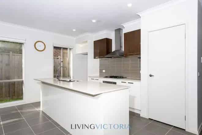 House For Rent , 19, Woolshed Drive, Melbourne, Victoria