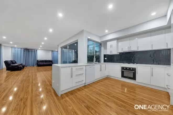 House For Sale , 123A, Lennon Boulevard, Melbourne, Victoria