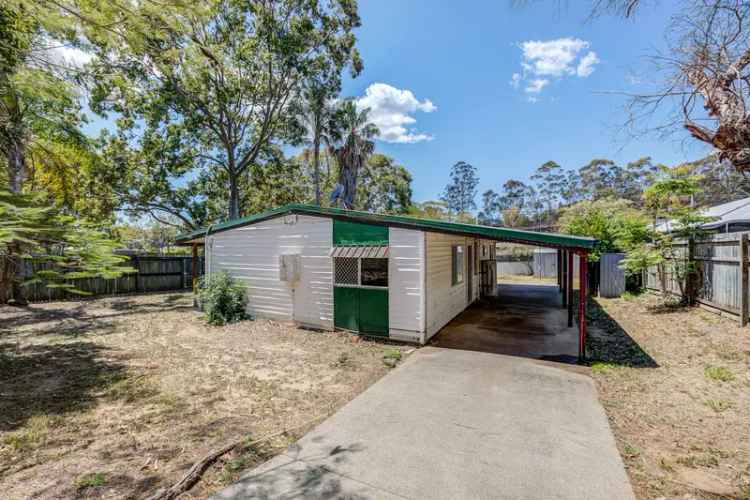 3 Bedroom Home - Close to Beenleigh Town Center