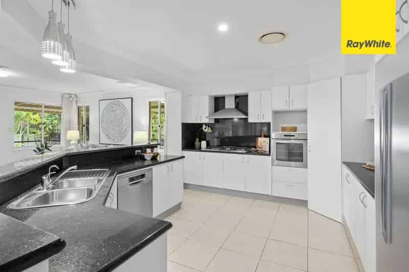 Master Built Modern Entertainers Family Home!