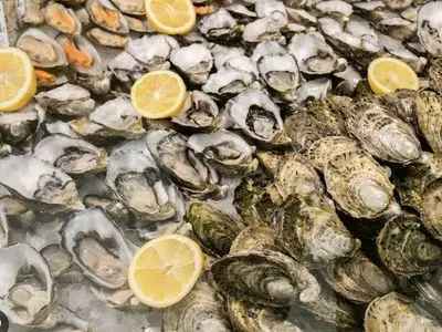 Seafood retail/wholesale business with 2 locations