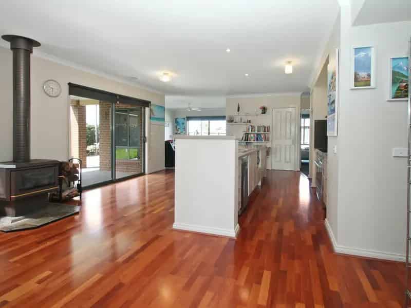 House For Sale , 16, McKimmie Court, Shire of East Gippsland, Victoria