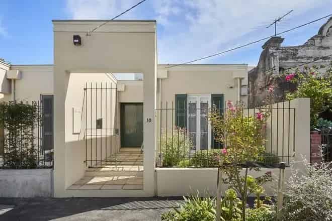House For Sale , 18, Lyndhurst Street, Melbourne, Victoria