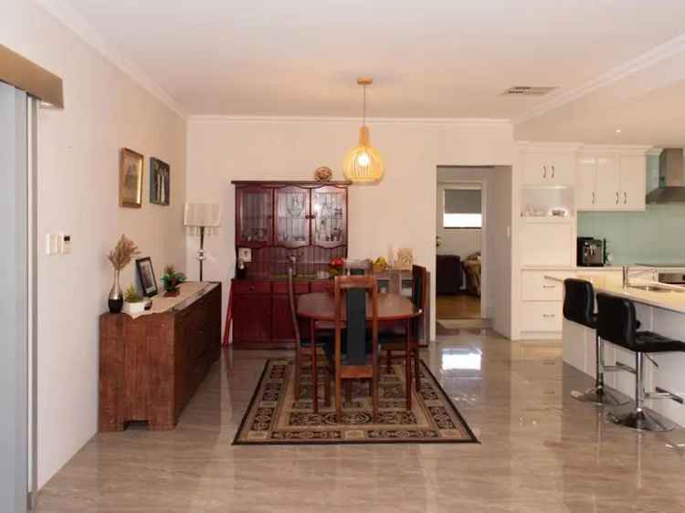 House For Sale in Geraldton, Western Australia