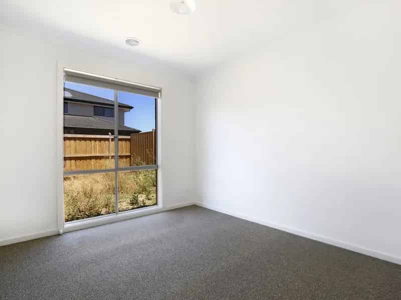 3 rooms house of 165 m² in Melbourne