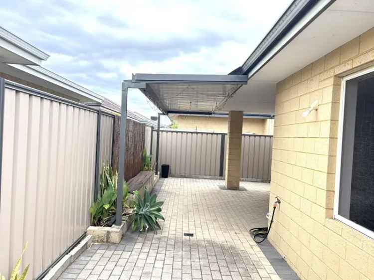 Canning Vale 3 Bed 2 Bath House For Lease - Modern and Stylish