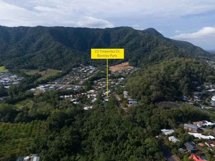 Land for Sale in Bentley Park with Stunning District Views