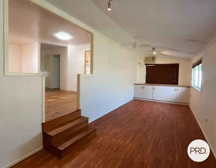 Renovator's Dream 3 Bed 1 Bath Home 607 Sqm Block