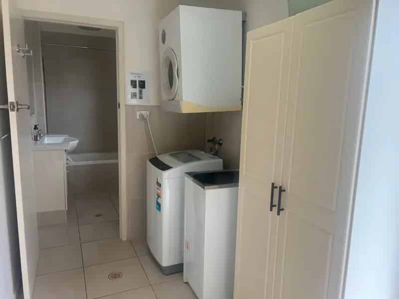 DUPLEX - OPPORTUNITY FOR INCOME WITH RENTAL