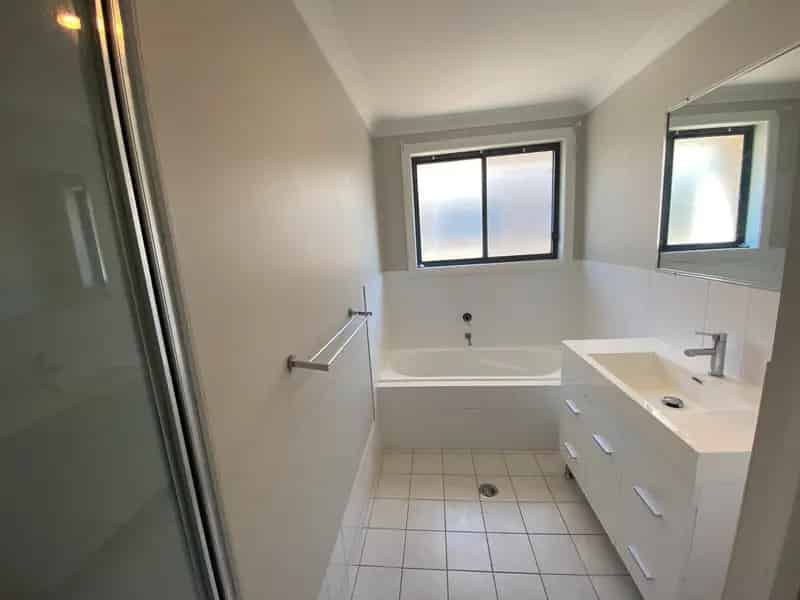 4 Bedroom Home - Oxley Vale Location