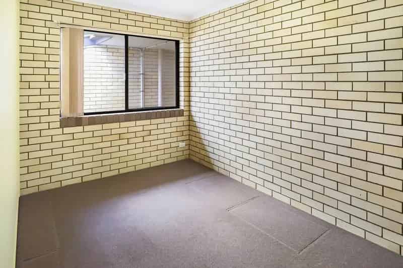 Real Estate For Lease - 2/17 River Street - Petrie , QLD