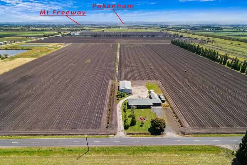 Attractive land bank opportunity for lease in Dalmore with home and farm features