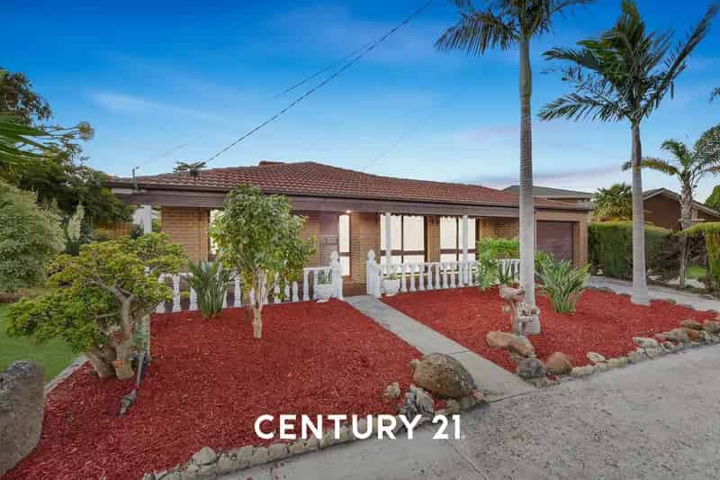 63 Glenelg Drive, Clayton South VIC 3169 - House Auction