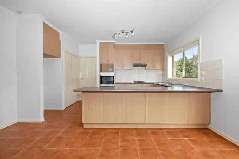 Real Estate For Lease - 18 Retland Drive - Whittlesea , VIC