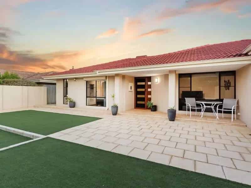 House For Sale , 11, Collins Road, City of Canning, Western Australia