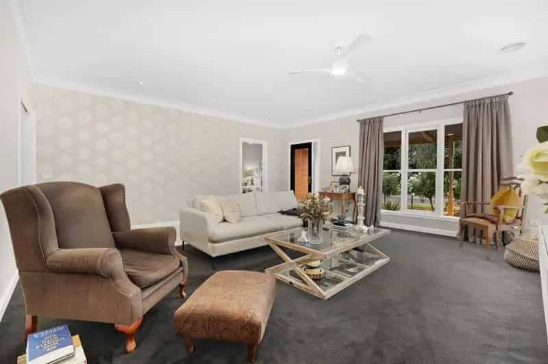 Family Luxury In A Quite Court Location