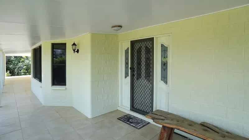 Tightly held acreage minutes from the beach!