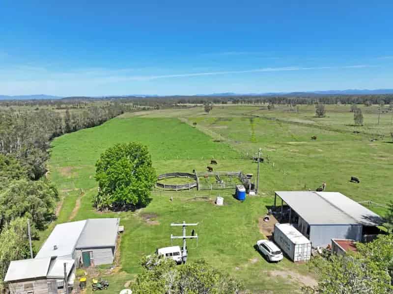 Buy Rural Property 14.64 Hectares in Scenic Paradise with Stables and River Access