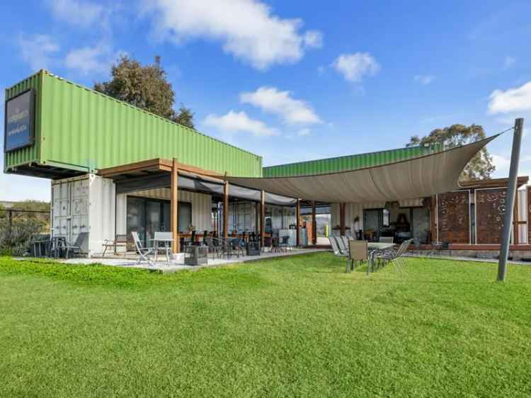 Buy commercial property in Mudgee with development potential and key features