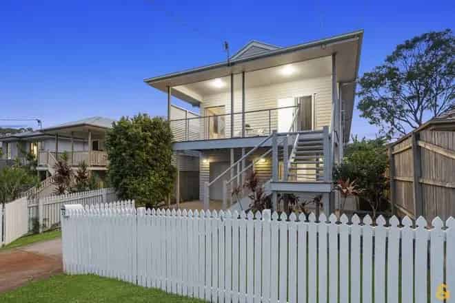 House For Sale , 28, Ure Street, City of Brisbane, Queensland