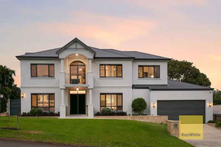 Luxury Family Home Western Suburbs 5 Beds 3 Baths Pool