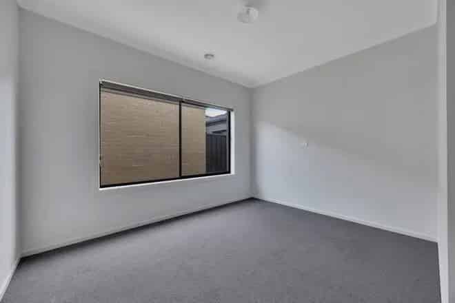 House For Rent , 33, Mangosteen Drive, Melbourne, Victoria