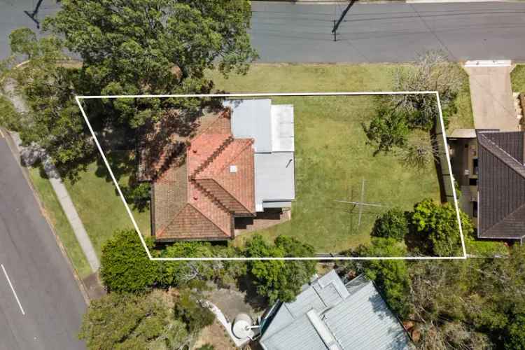 Exceptional Opportunity! 716m2 Block in Finest Schooling Neighbourhood