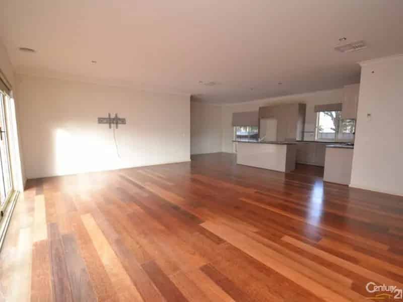 2/7 Eyre Street, Echuca VIC 3564 - Townhouse For Lease