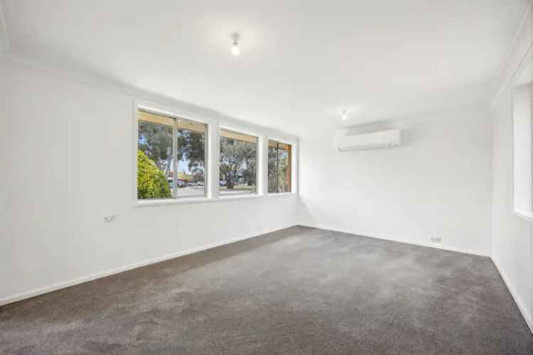 Updated Family Home Near Kippax Shopping Centre