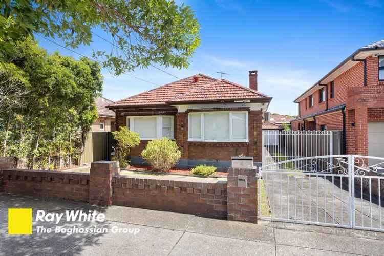 Double Brick 2- 3 Bedroom House